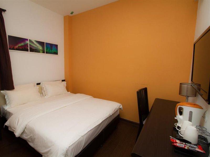 Aurora Boutique Hotel Bahau Екстер'єр фото