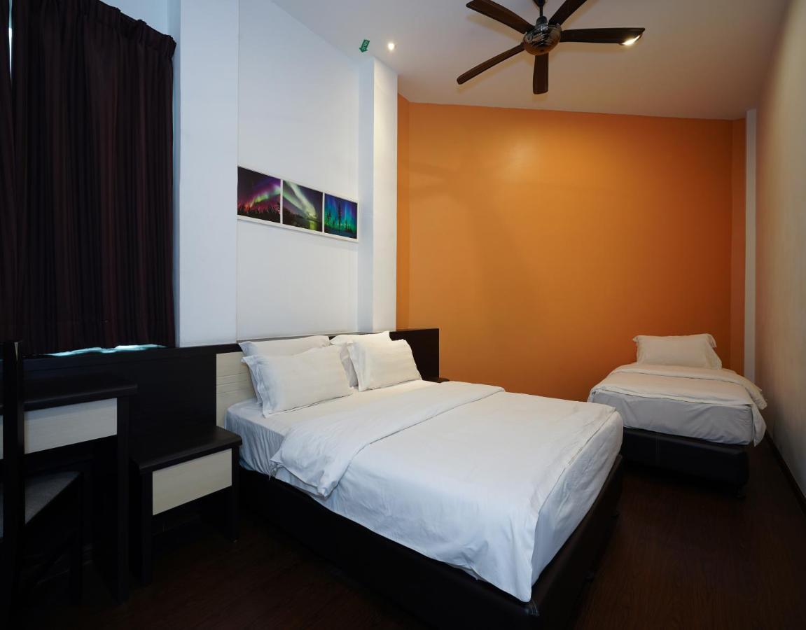 Aurora Boutique Hotel Bahau Екстер'єр фото