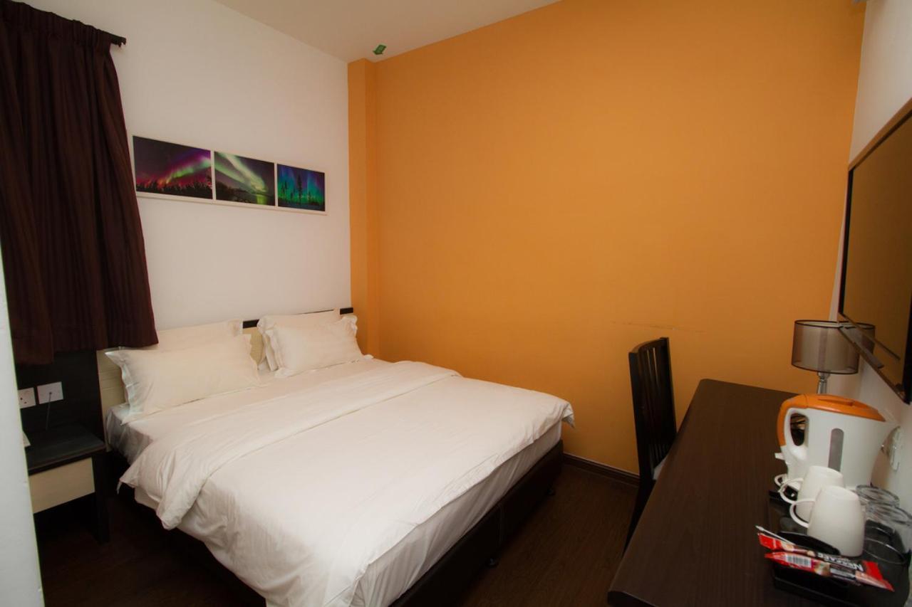 Aurora Boutique Hotel Bahau Екстер'єр фото
